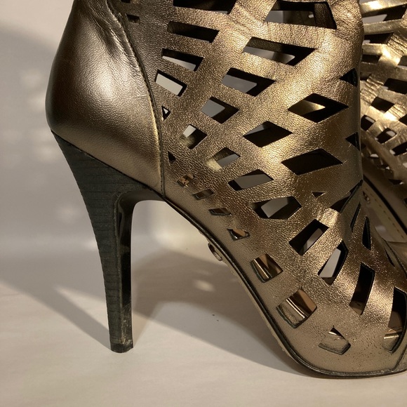 Rachel Roy gold booties, size 8.5 - Picture 4 of 8